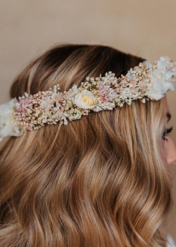 Corona con grosor medio de flores preservadas 2 Camomile Bouquet