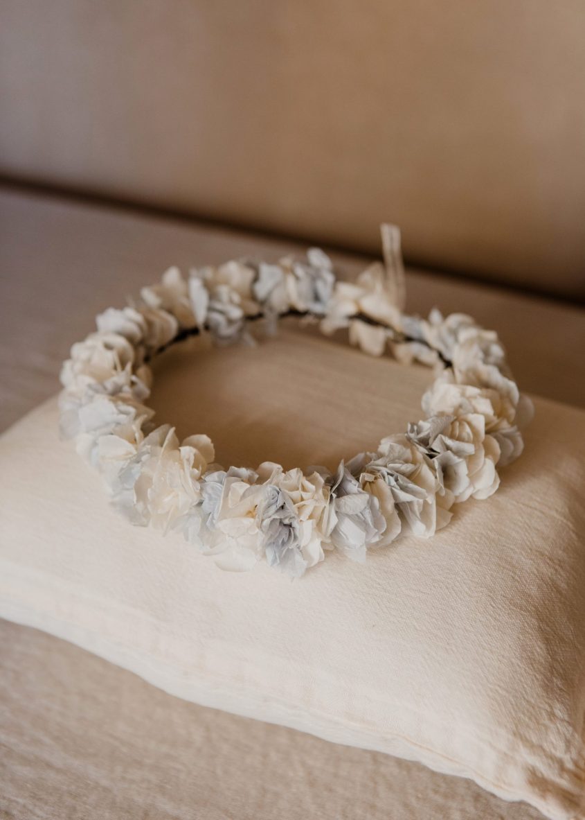 Corona de flores preservadas niña - Hortensias - Camomile Bouquet (6)-min