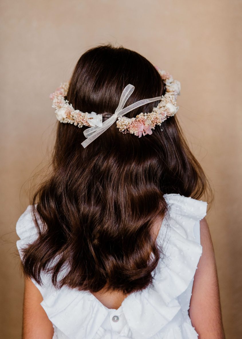 Corona flores preservadas niña - Romántica - Camomile Bouquet min (6)