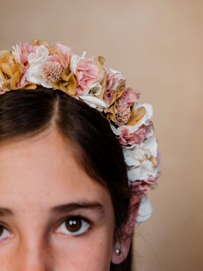 Diadema flores preservadas niña - Hortensias - Camomile Bouquet (2)-min