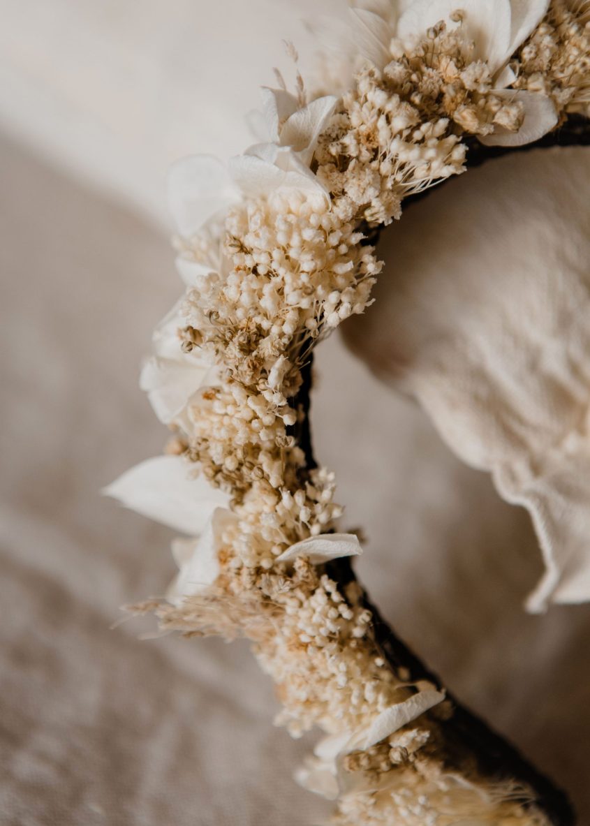 Diadema flores preservadas niña - Monocromática (6)-min