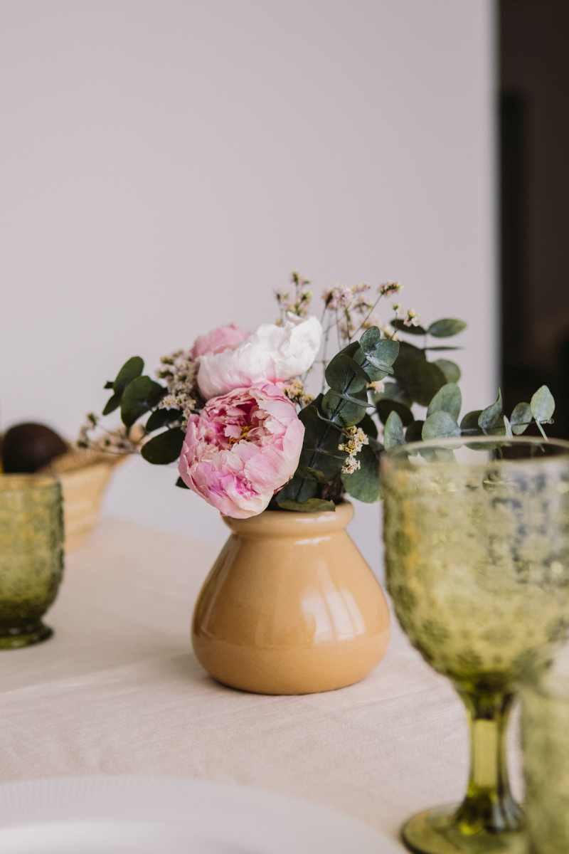 Jarrón con peonias preservadas bebé 3