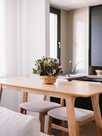 Cesta con flores preservadas estándar Miranda 1- Camomile Bouquet